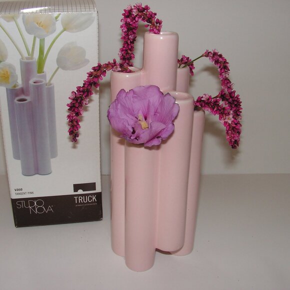 Mikasa Truck Tangent Vase Pink Ceramic - Picture 3 of 11